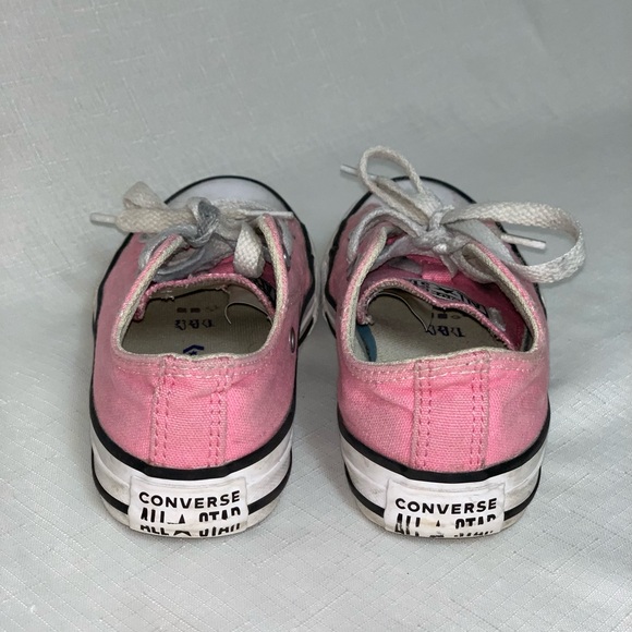 Pink Converse Sneakers Girl’s 10.5 Toddler Classic Chuck Taylor All Stars Shoes - Picture 6 of 11